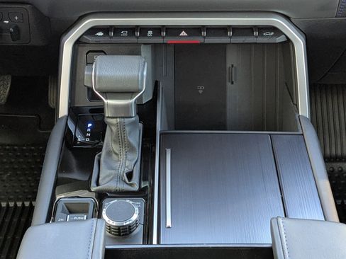 Used 2025 Toyota Tundra Platinum image 81