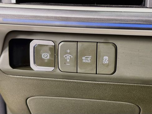 Used 2024 Hyundai Santa Fe Calligraphy AWD/4WD image 18