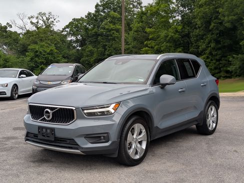 Used 2021 Volvo XC40 T5 Momentum AWD/4WD image 5