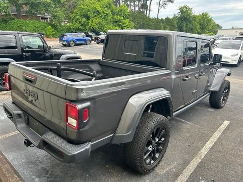 Used 2025 Jeep Gladiator Sport AWD/4WD image 6