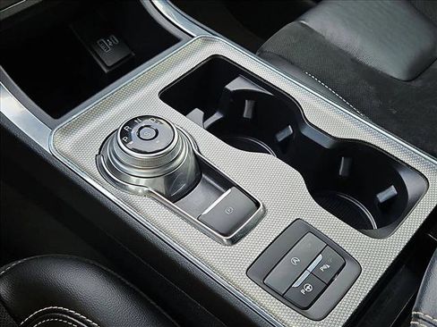 Used 2022 Ford Edge ST w/ Equipment Group 401A image 12