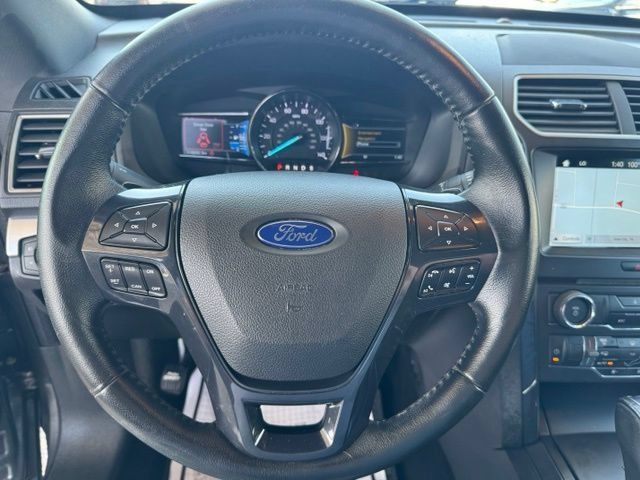 Used 2017 Ford Explorer XLT w/ Equipment Group 201A FWD image 14