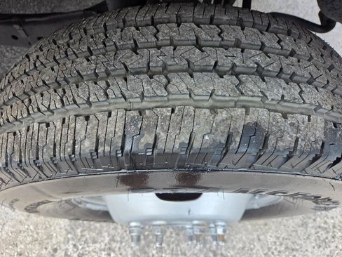 Used 2015 Ford F350 XL w/ Power Equipment Group image 21