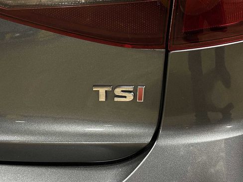 Used 2016 Volkswagen Jetta SEL image 27