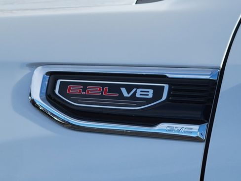 Used 2024 GMC Sierra 1500 Denali w/ Technology Package image 15