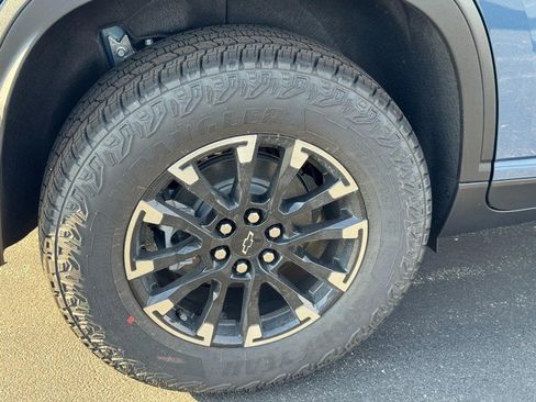 New 2026 Chevrolet Traverse Z71 w/ Enhanced Driving Package image 4