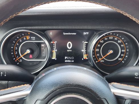 Used 2023 Jeep Gladiator Overland AWD/4WD image 23