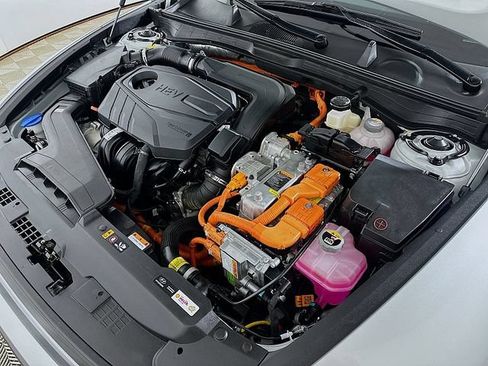 Used 2025 Hyundai Sonata SEL FWD image 28