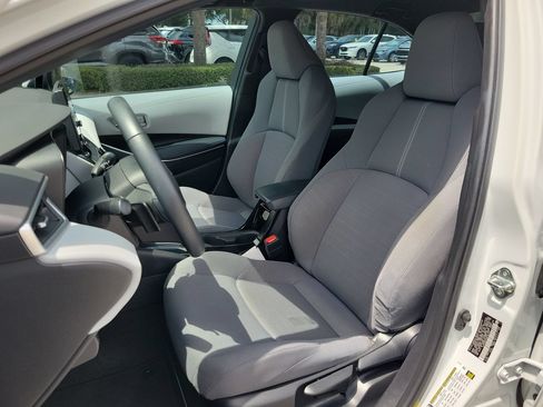 Used 2022 Toyota Corolla SE FWD image 16