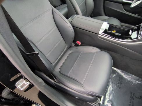 Used 2025 Mercedes-Benz C 300 C 300 image 23