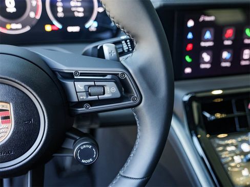 New 2025 Porsche Panamera 4 image 21