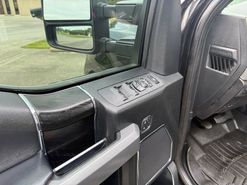 Used 2019 Ford F350 Platinum w/ Platinum Ultimate Package AWD/4WD image 22