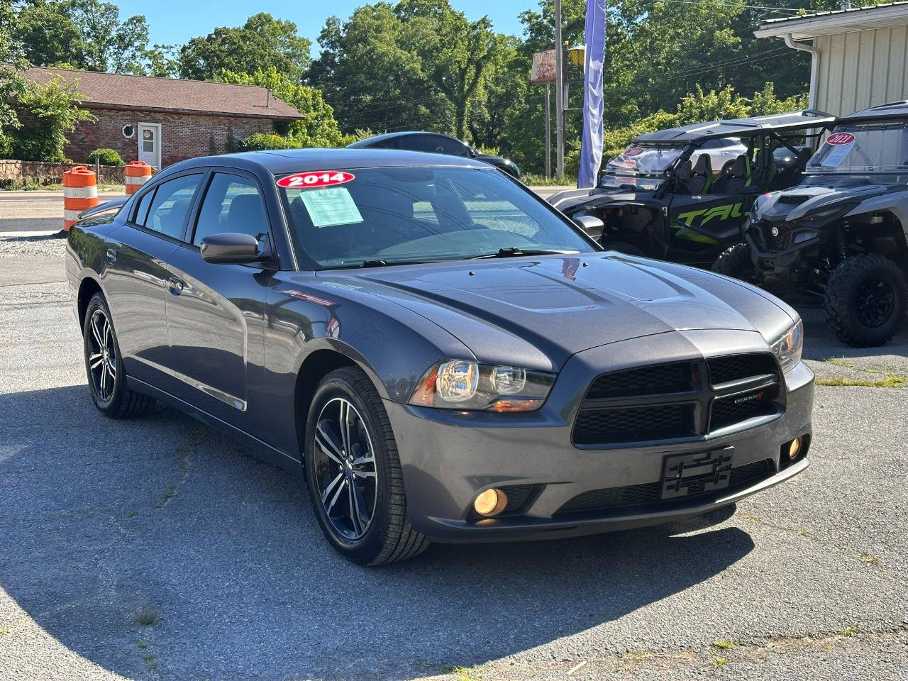 Used 2014 Dodge Charger SXT AWD/4WD image 3