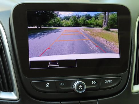 Used 2024 Chevrolet Malibu LT FWD image 6