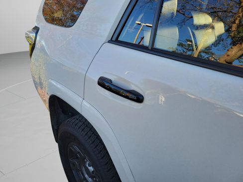 Used 2021 Toyota 4Runner Venture image 15