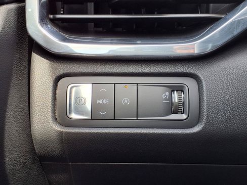 Used 2024 GMC Acadia Elevation FWD image 24