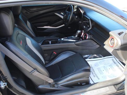 Used 2016 Chevrolet Camaro SS image 10