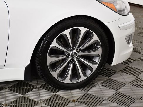 Used 2013 Hyundai Genesis 5.0 R-Spec RWD image 54