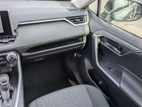 Used 2024 Toyota RAV4 XLE image 18