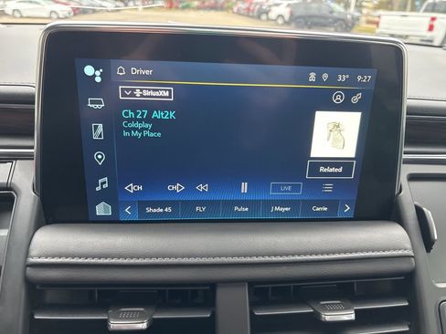 Used 2023 Chevrolet Suburban Z71 w/ Luxury Package image 31