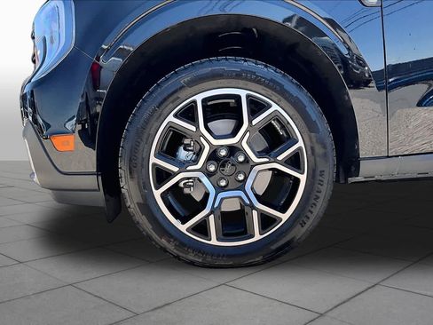Used 2025 Ford Maverick Lariat w/ 4K Tow Package AWD/4WD image 10