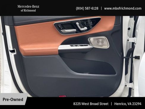 Used 2025 Mercedes-Benz GLC 300 4MATIC image 12