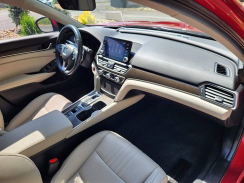 Used 2021 Honda Accord Touring image 15