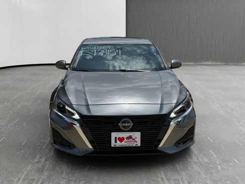 Used 2025 Nissan Altima 2.5 SL AWD/4WD image 8