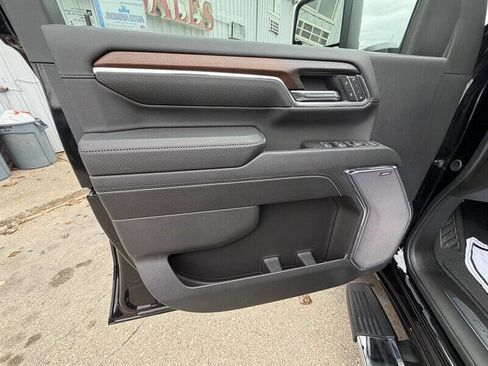 Used 2024 GMC Sierra 2500 Denali w/ Denali Reserve Package image 30