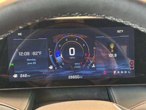 Used 2025 Chevrolet Equinox LT FWD image 37