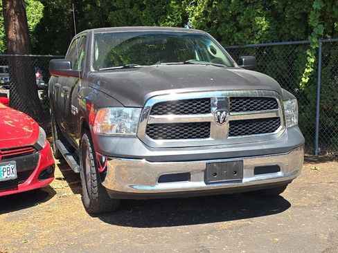 Used 2017 RAM 1500 ST w/ SXT Appearance Group AWD/4WD image 2
