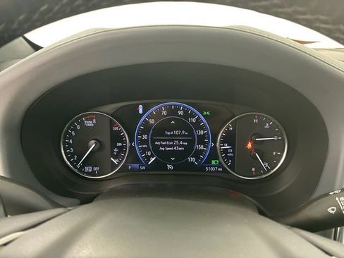 Used 2023 Buick Enclave Premium AWD/4WD image 25