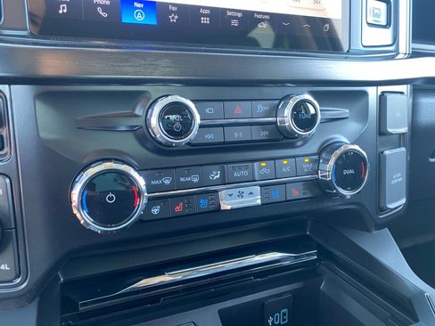 New 2026 Ford F350 Lariat w/ Black Appearance Package image 30