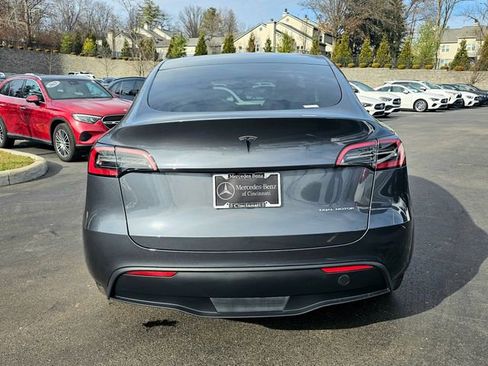 Used 2023 Tesla Model Y Long Range image 9