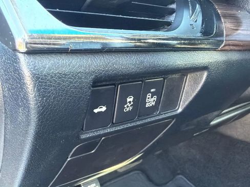 Used 2015 Toyota Avalon XLE Touring image 21