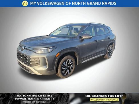 New 2026 Volkswagen Tiguan S AWD/4WD image 8