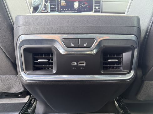 Used 2022 GMC Sierra 1500 SLT w/ SLT Convenience Package AWD/4WD image 22