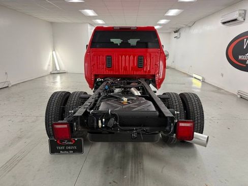 New 2026 GMC Sierra 3500 SLE w/ SLE Convenience Package image 7