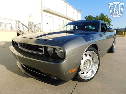 Used 2012 Dodge Challenger R/T RWD image 35