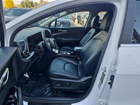 Certified 2023 Kia Sportage EX image 15