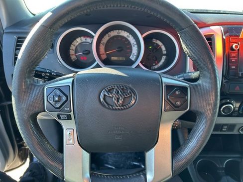 Used 2014 Toyota Tacoma 4x4 Access Cab V6 image 21