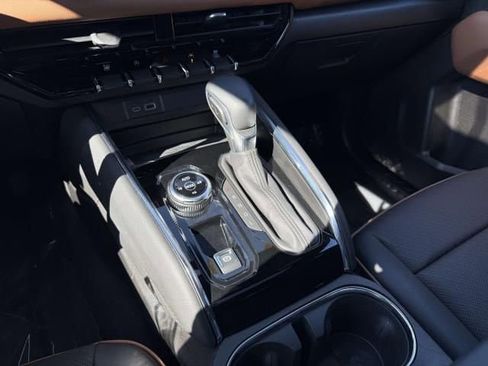 Used 2025 GMC Canyon AT4 w/ Technology Plus Package image 29