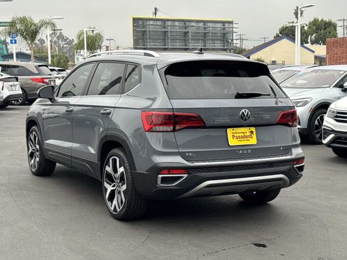 Certified 2023 Volkswagen Taos SEL image 3