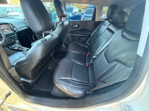 Used 2019 Jeep Compass Limited AWD/4WD image 14