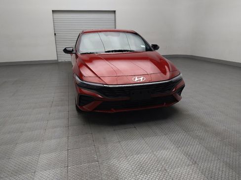 Used 2025 Hyundai Elantra Sport image 14