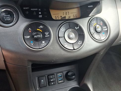 Used 2012 Toyota RAV4 Limited w/ Premium Plus Value Pkg AWD/4WD image 15