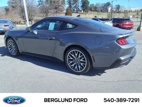 New 2025 Ford Mustang Premium image 7