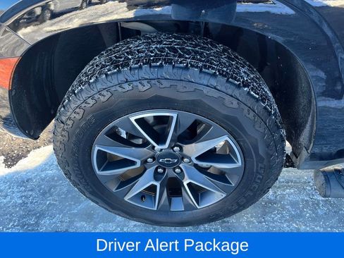 Used 2021 Chevrolet Tahoe Z71 w/ Z71 Off-Road Package image 22