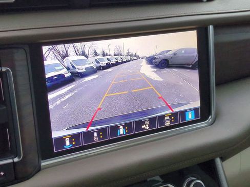 Used 2021 GMC Yukon XL Denali w/ Denali Premium Package image 31