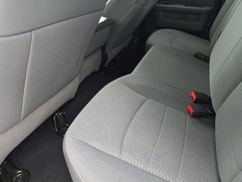 Used 2018 RAM 1500 Classic SLT AWD/4WD image 12